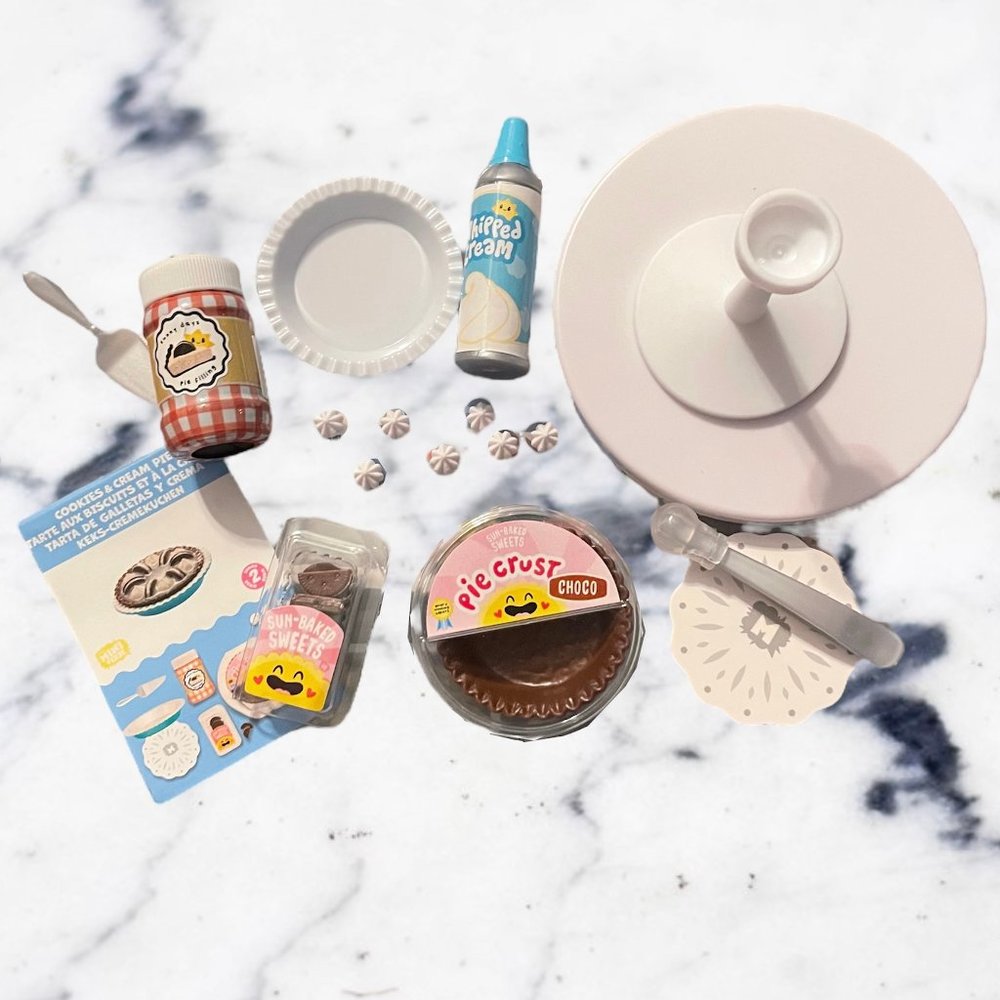 MGAs Miniverse Mini Food Series 2 Diner Cookies and Cream Pie